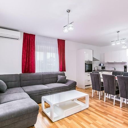 Dragan K3 Hotell Medulin Eksteriør bilde