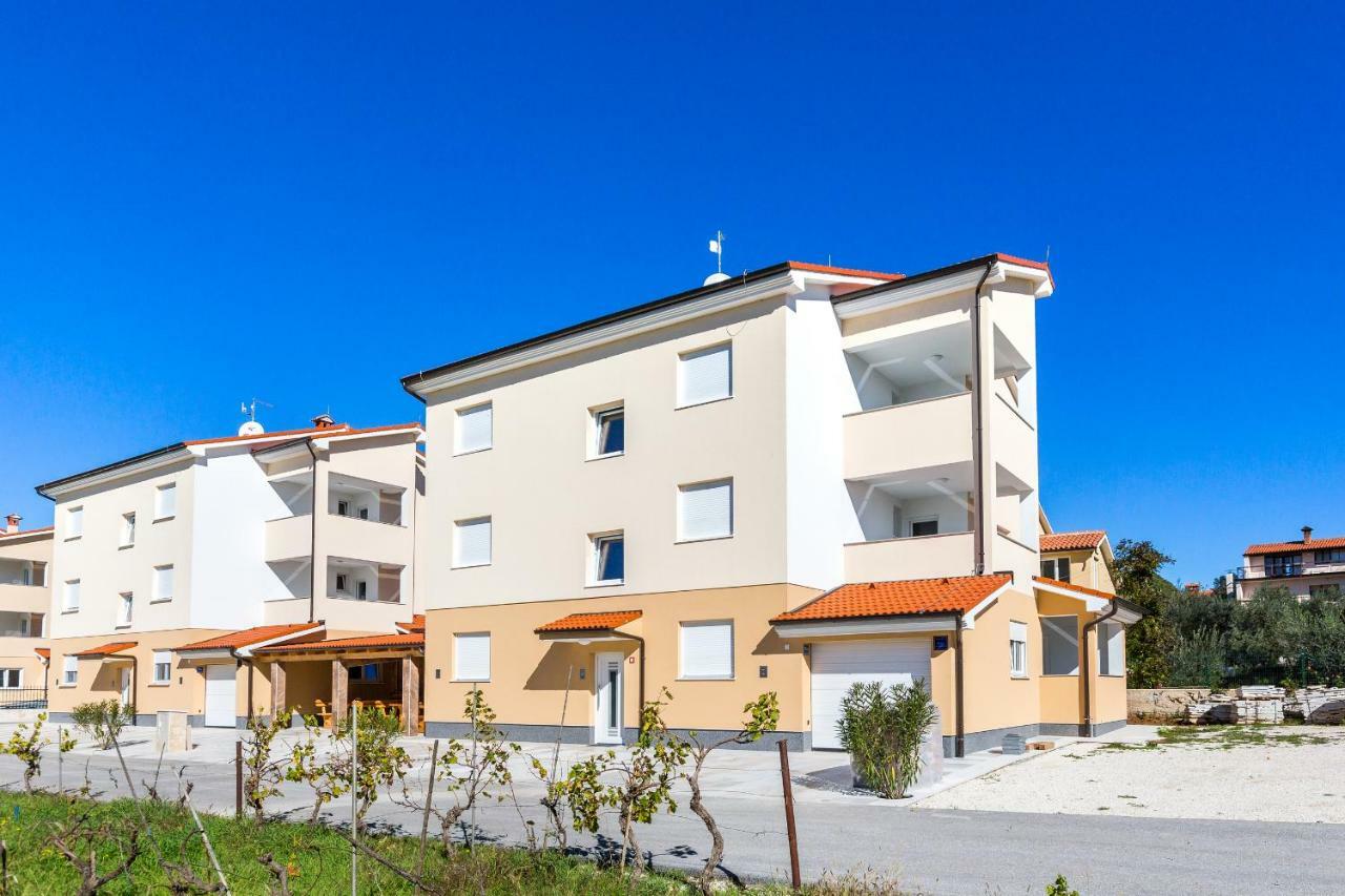 Dragan K3 Hotell Medulin Eksteriør bilde
