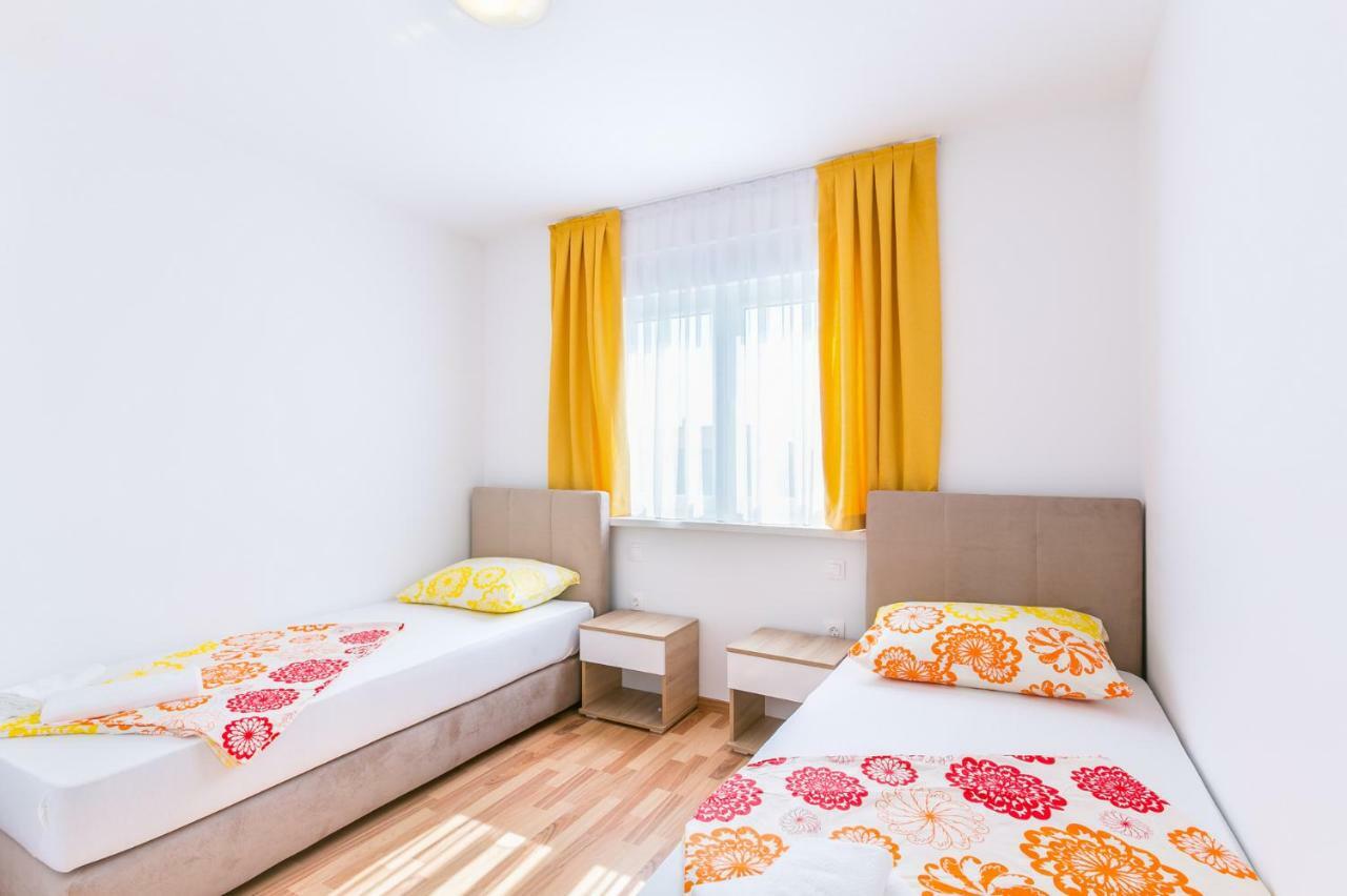 Dragan K3 Hotell Medulin Eksteriør bilde